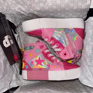 NWT Ground Up Toddler Sneakers. Size 6. Original box